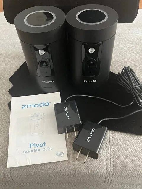 2 Set zmodo Pivot 1080p 360 Rotating Indoor Security camera ZH-IZV2D-W Black