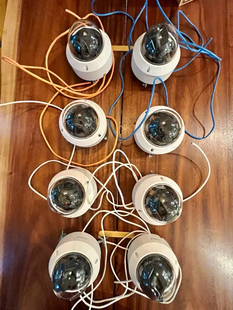 Wisenet LNV-6072R IP/Network PoE 48V Wired Dome Cameras Lot of 8 White