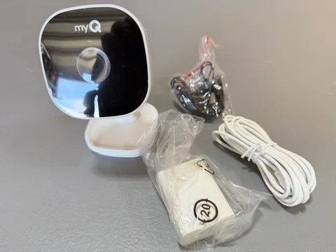 Chamberlain myQ Smart Garage HD 1080p Indoor Wi-Fi Security Camera - White