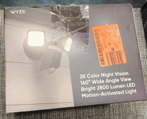 Wyze Cam Floodlight v2 2K HD 2800 Lumen Motion-Activated WYZECFL2
