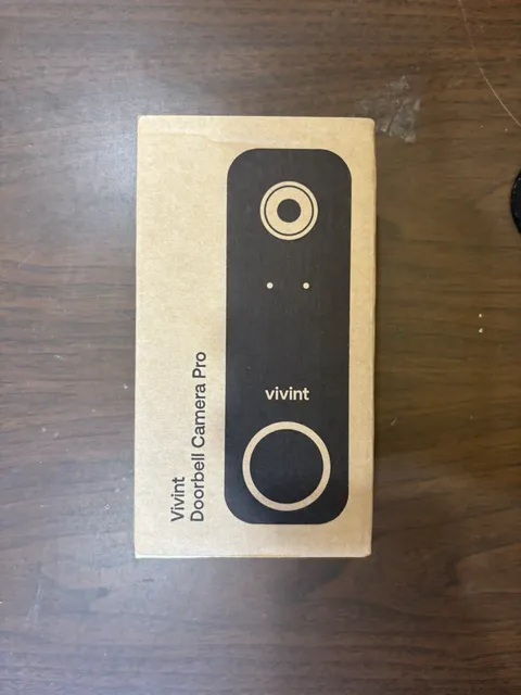 NEW! Vivint Gen 2 Doorbell Camera Pro (VS-DBC350-WHT)