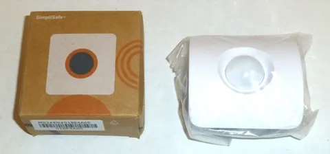 SimpliSafe Motion Detector Sensor MS3 Gen 3 Security System White