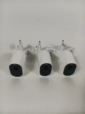 Arlo Essential Security Spotlight Camera Lot of 3 Cameras White VMC2030 + Mounts