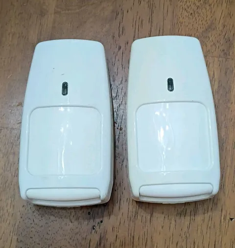 2 Honeywell IS2535 IntelliSense Passive Infrared Motion Sensor