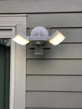 Maximus (pre-Kuna) Camera Floodlight