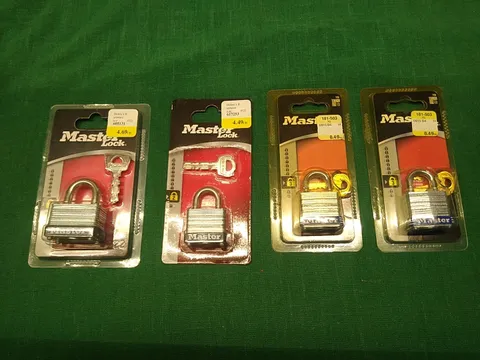 Master Lock Lot Of 4 7D,105D,22D Padlock Small  1 1/8"w / 5mm shackle 2 Keys NOS