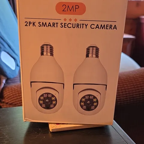2-Pack 2MP Wi-Fi Bulb Camera E27 Pan/Tilt Motion, Two-Way Audio Night Vision