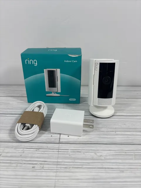 Ring Indoor Cam 5F72E9 White Home Security Camera w/ USB Cable Mount 