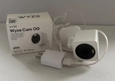 Wyze Camera OG  2 NEW In Box Indoor / Outdoor Wired Color Night Vision security