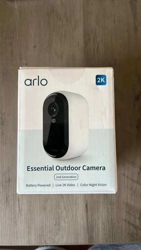 Arlo Essential Outdoor Camera 2nd Gen 2K Wireless Battery Color Night Vision