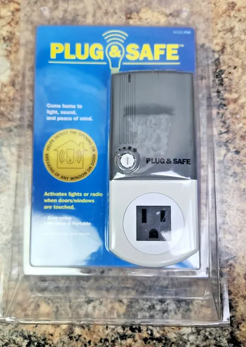 Plug & Safe Activates Lights or Radio When Doors/Windows are Touched