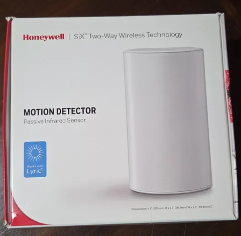 Honeywell SiXPIR Wireless Indoor PIR Motion Sensor for Lyric, White