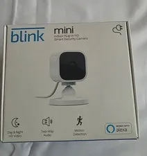 Blink Mini Compact Indoor Plug-In Smart Security Camera - White (1080p HD)