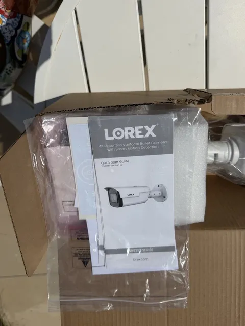 Lorex LNB9292B 4K Ultra HD IP 4x Motorized Bullet Camera, 30FPS, IP67, 1PK