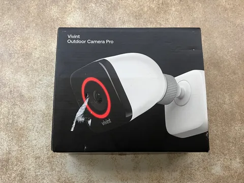 Vivint Outdoor Camera Pro Gen 2 VS-ODC350-WHT FHD 1080p Cube Camera - White
