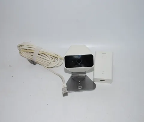 Xfinity SCHC2AEW Home Security Camera XCAM2 White Used Works Yellowed Cord