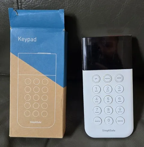SimpliSafe Home Security System Keypad Remote White Model SSKP3 Tested Works |F2