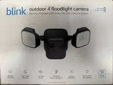 Blink Outdoor 4 Floodlight Camera - Wireless smart security camera, 700 Lumens