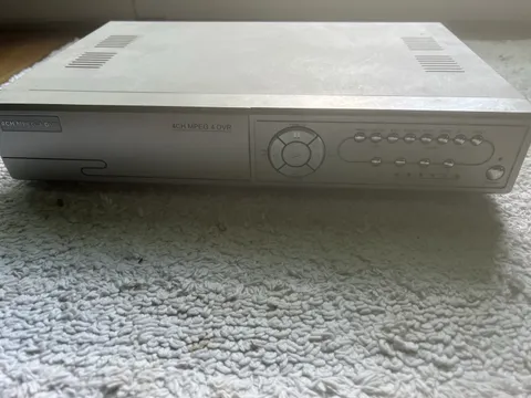 RoHS 4Ch MPEG4 DVR Digital Recorder With Wide angle Lens Camera And Cabling.