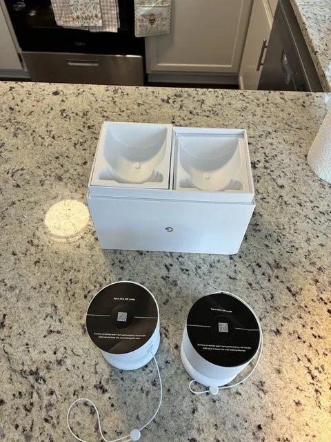 Google Nest Cam Outdoor or Indoor, Battery - 2nd Generation - 2 Count
