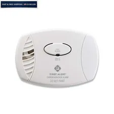 First Alert Plug in Carbon Monoxide Alarm 1-Pack, White