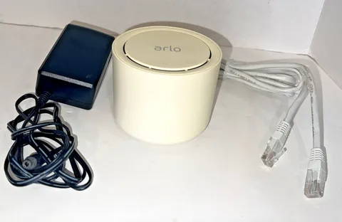 ARLO BASE STATION VMB3500 - POWER And Ethernet CORDS INCLUDED