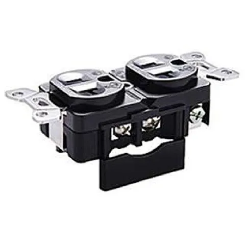 FURUTECH GTX-D R 20A Wall Outlet / Rhodium Plated