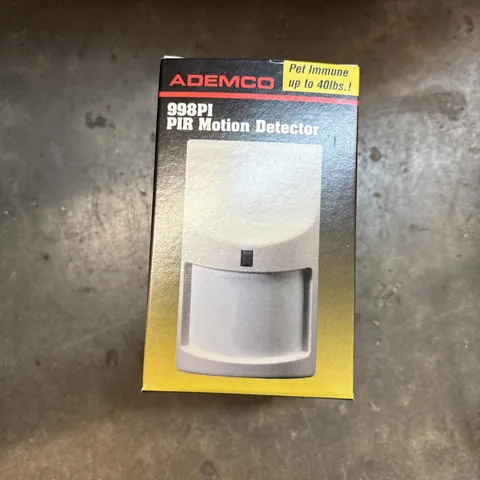 Ademco 998PI Pet Immune Motion Detector  Hardwired