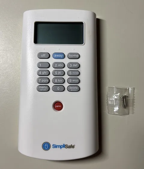 SimpliSafe Gen 1 Key Pad Model KP1000 White Working Great
