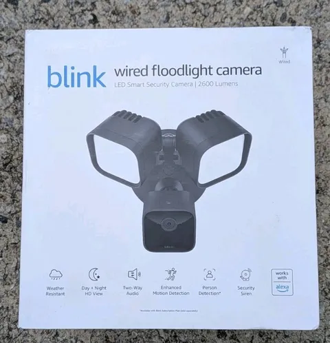 Blink Wired Floodlight Camera Smart Security Camera 2600 Lumens HD Live View NEW