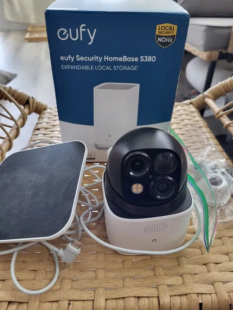 eufy security homebase s380 and Solocam S340