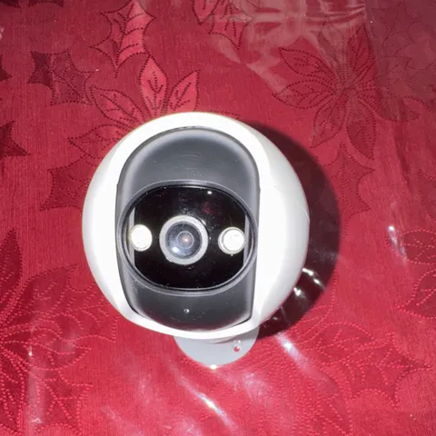PW1 Wi-Fi Outdoor/Weatherproof Surveillance Camera with Light Socket Adapter