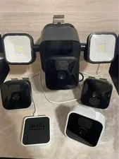 Blink XT2 Security Camera Bundle Floodlight Mini Sync Module 2 Siding Mounts