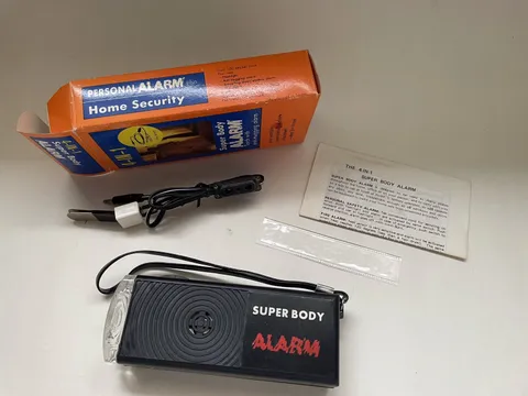Home Security Door Alarm/Window Alarm 4 In 1 Super Body Alarm Flash Light