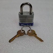 Master Lock 1-1/8" No. 7 Laminated Padlock  W/ Keys P785 Small Lock