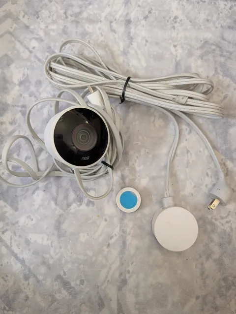 Google Nest Cam Outdoor HD Security Camera 1st Gen A0033 + A0038 NC2100ES