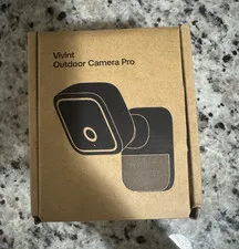 Vivint Outdoor Camera Pro Outdoor Weatherproof Wireless Wi-Fi IP Camera Black