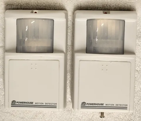 Lot of 2 X-10 MS10A Wall Mounted Motion Detector Sensor White USED Free Shipping