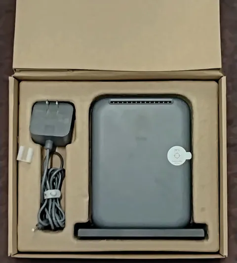 Vivint Air Tower VS-VAB000-000 Wireless Mesh Network Extender and Smart Hub repe