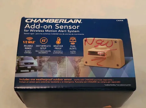 Chamberlain Wireless Motion Alert Add-on Sensor CWPIR 1/2 Mile Range Open Box