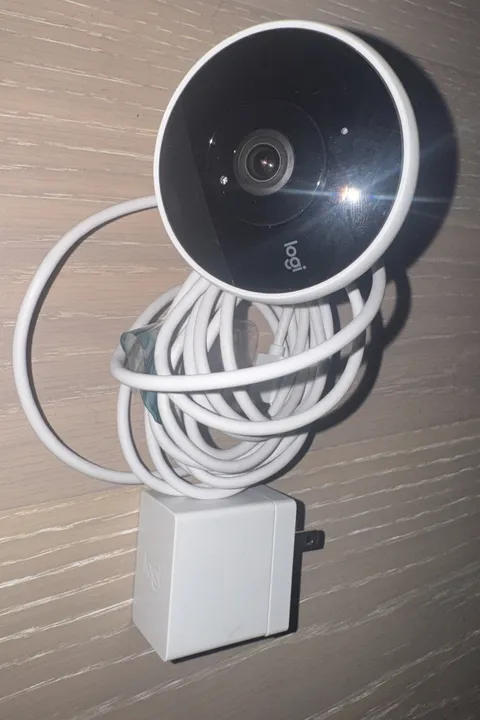 Working Logitech Circle 2 Indoor/Outdoor Wi-Fi Home Wired Security Camera White