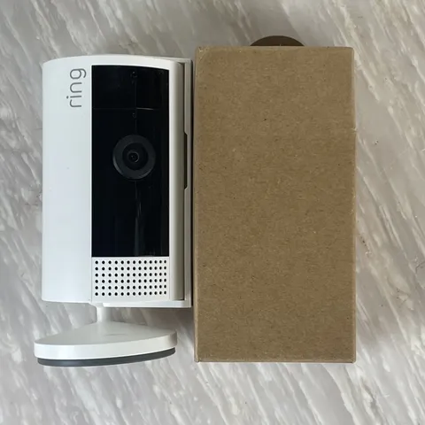 Ring Indoor Cam 5FT2E9 Compact Home Security Camera HD Video Plug-In White
