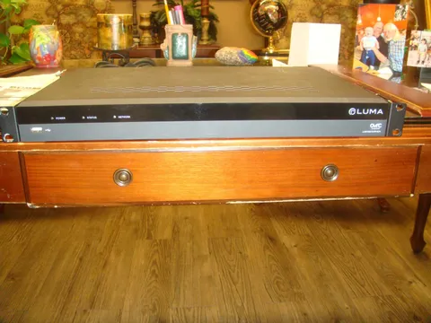 Luma LUM-500-NVR-4CH