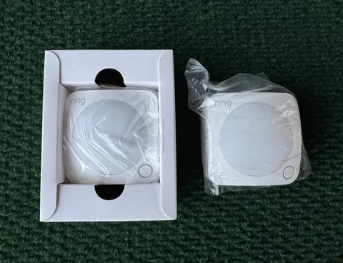 Lot of 2- Ring Alarm Motion Wireless Detector 2nd Gen White 4SP1SZ-0EN0