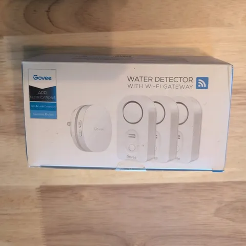 +Govee Water Detector with Wi-FI Gateway New Pack of 3 Model H5054+H5040