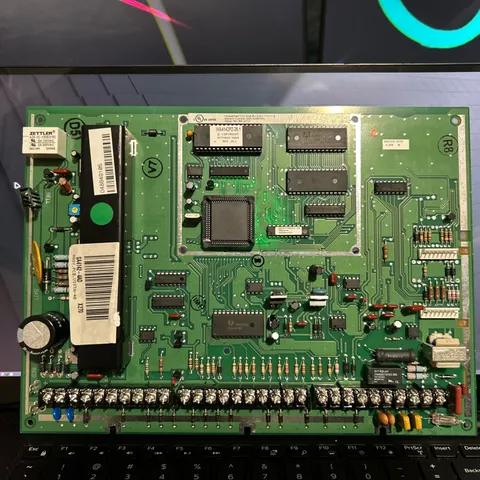 Honeywell Vista 40P alarm panel