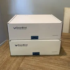 2 DoorBird A1101 Indoor Video Intercom Station, indoor (can be sold separately)￼