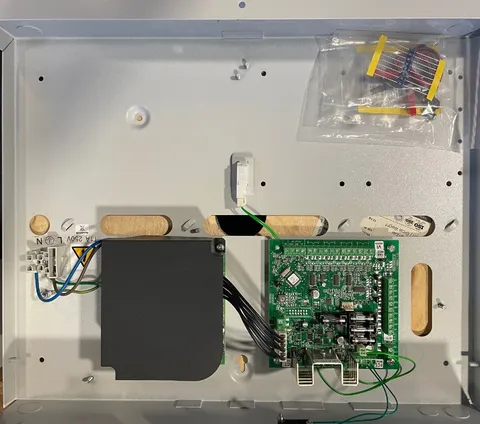 Honeywell Galaxy Power Rio P026 Alarm Panel - Used Not Working