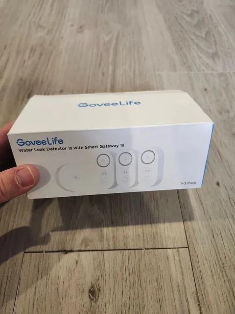 GoveeLife Water Leak Detector 1s with Smart Gateway 1s 1+3 Pack