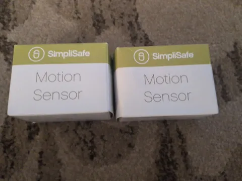 SimpliSafe Original Generation  (MS1000) Motion Detector Sensor - Lot of 2